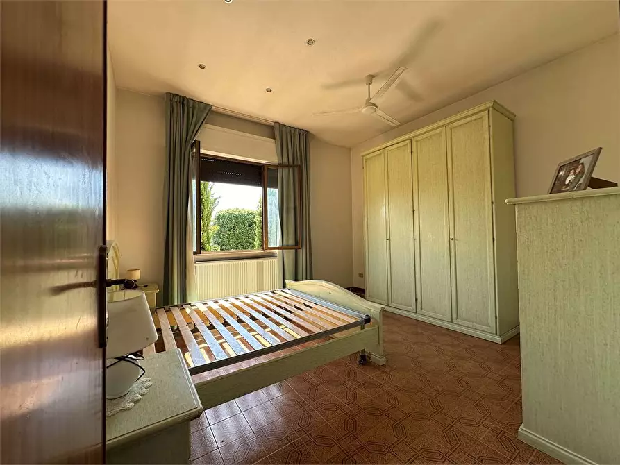 Immagine 21 di Villa in vendita  in Via Lombarda a Capannori