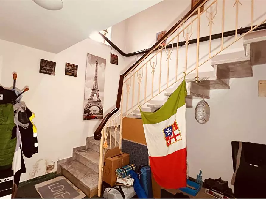 Immagine 1 di Villa in vendita  in Via dei Sodini a Capannori