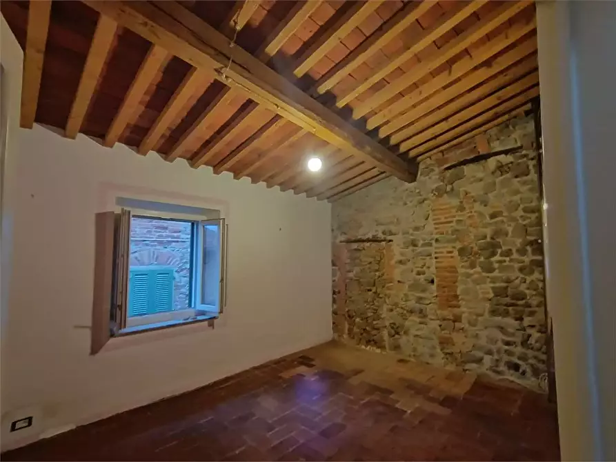 Immagine 14 di Porzione di casa in vendita  in via paolo sarpi a Pescia