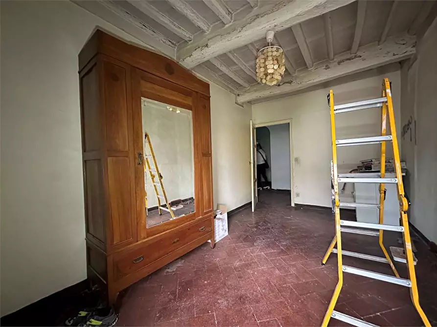 Immagine 15 di Porzione di casa in vendita  in via dei giomi a Capannori