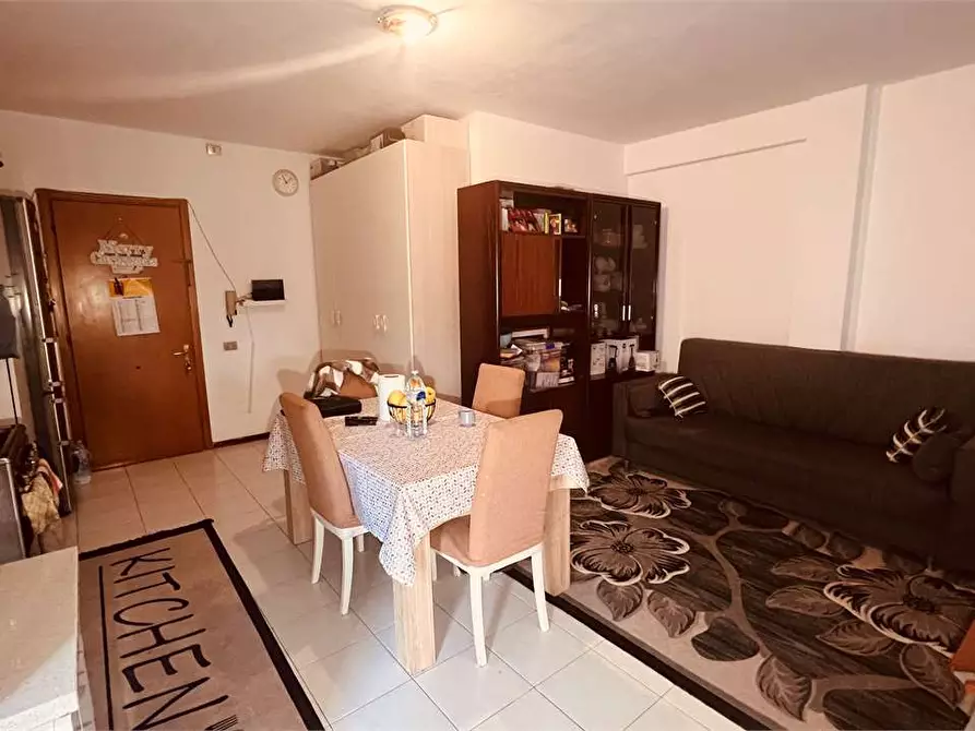 Immagine 4 di Appartamento in vendita  in viale san concordio a Lucca