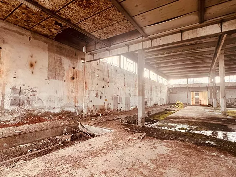 Immagine 15 di Capannone industriale in vendita  in Porcari a Porcari