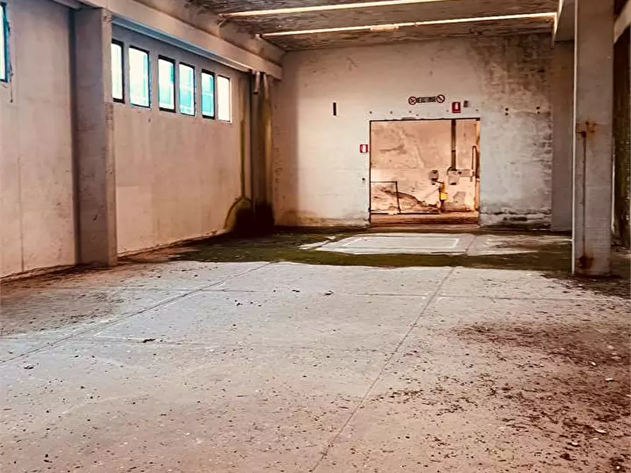Immagine 23 di Capannone industriale in vendita  in Porcari a Porcari