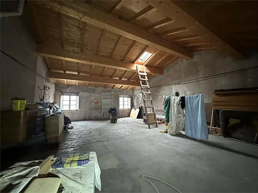 Immagine 20 di Porzione di casa in vendita  in via larga a Lucca