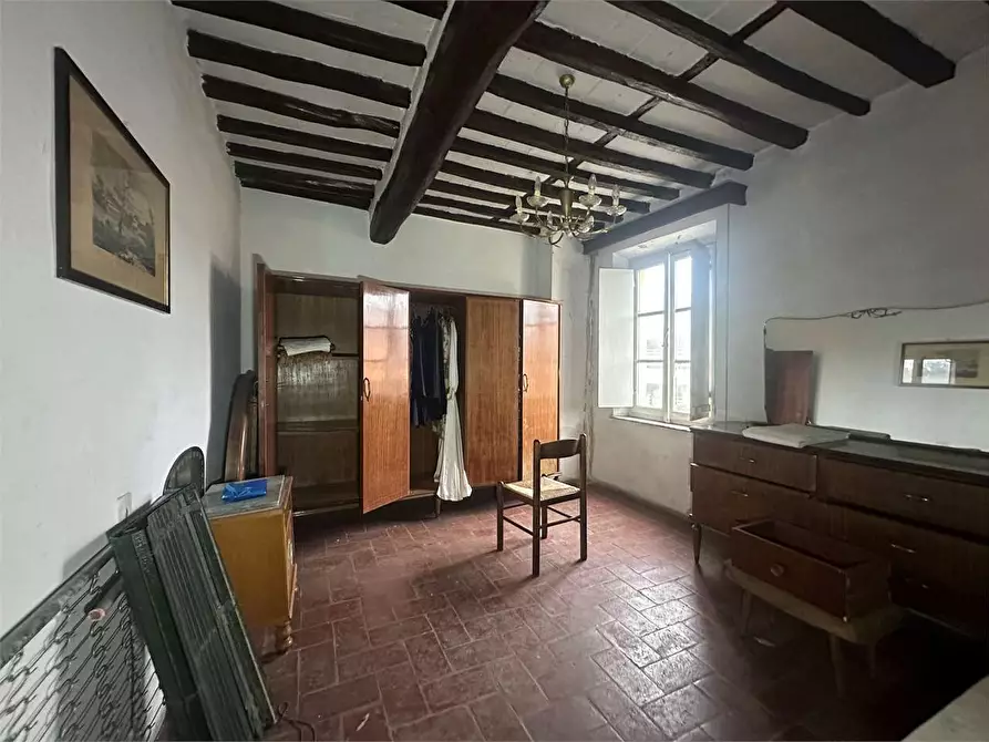 Immagine 16 di Porzione di casa in vendita  in via larga a Lucca