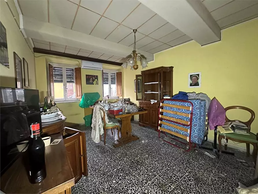 Immagine 3 di Porzione di casa in vendita  in via larga a Lucca