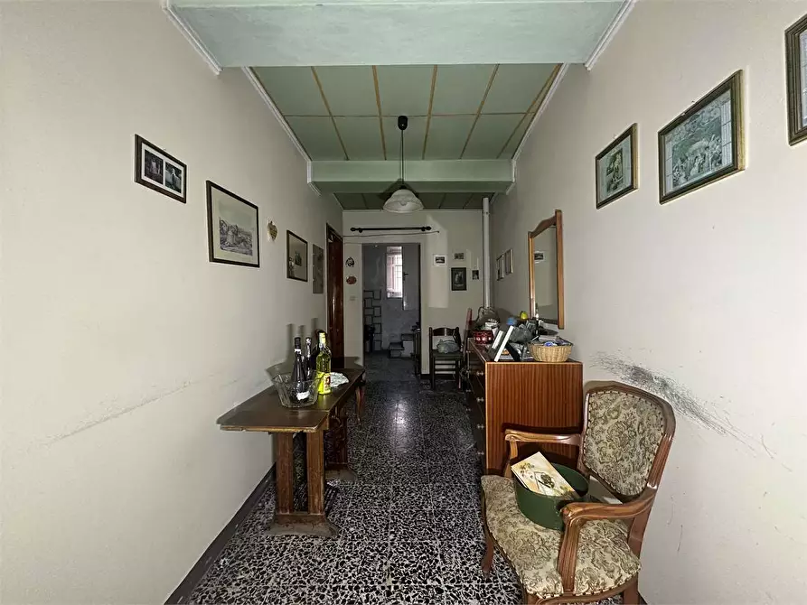 Immagine 2 di Porzione di casa in vendita  in via larga a Lucca