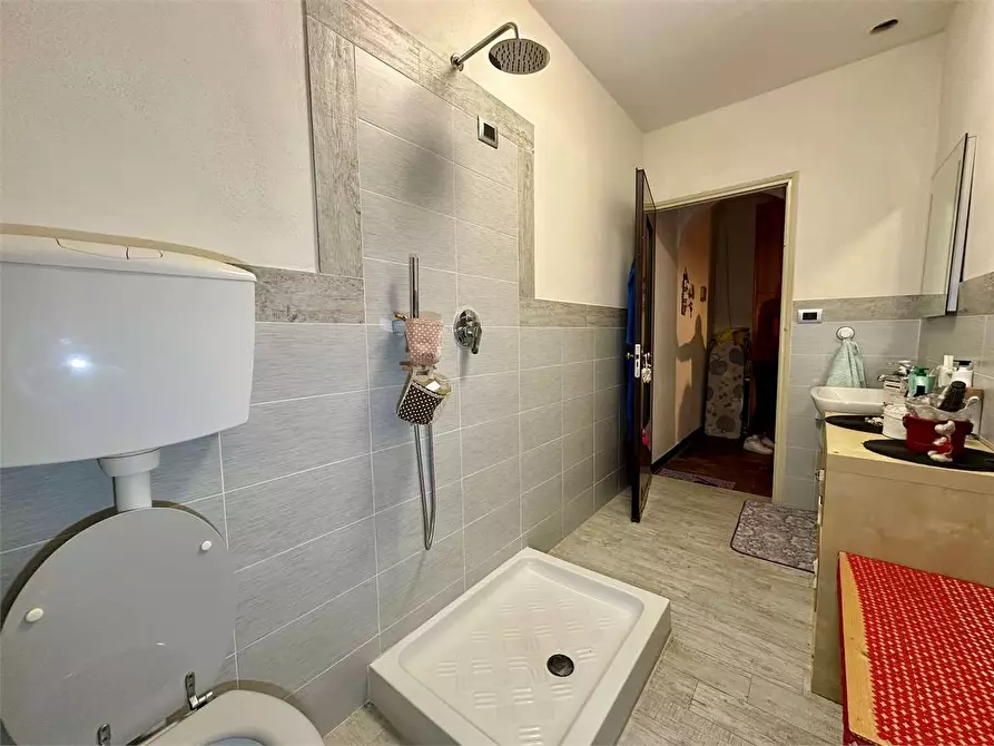 Immagine 17 di Rustico / casale in vendita  in via dei ramacciotti 4 a Capannori