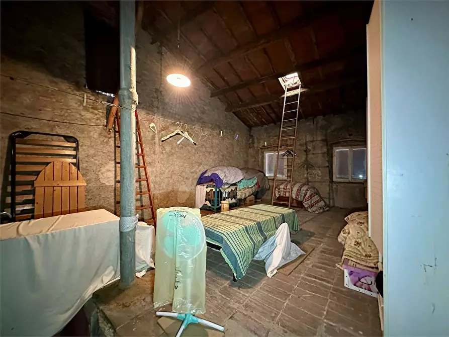 Immagine 18 di Rustico / casale in vendita  in via dei ramacciotti 4 a Capannori