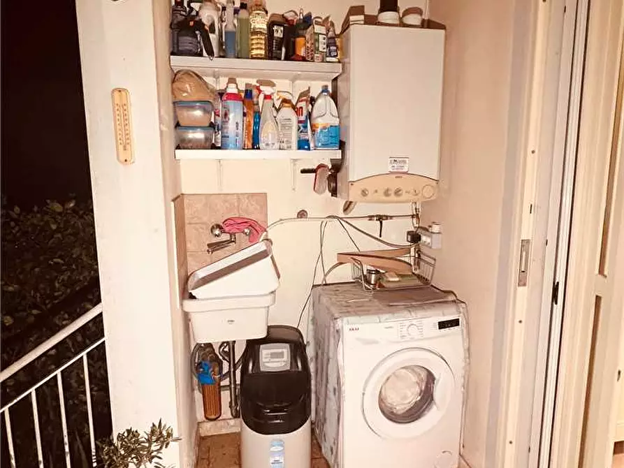 Immagine 22 di Villetta a schiera in vendita  a Lucca