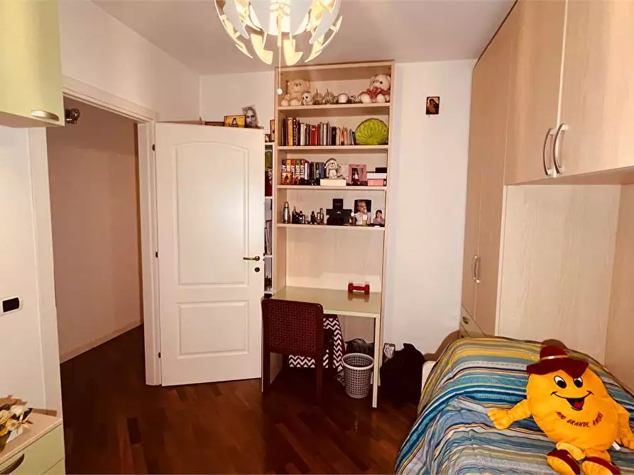 Immagine 10 di Villetta a schiera in vendita  a Lucca