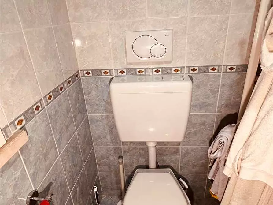 Immagine 7 di Villetta a schiera in vendita  a Lucca