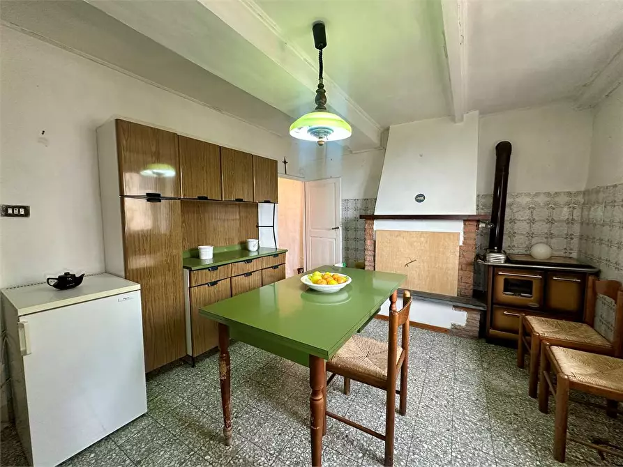 Immagine 6 di Porzione di casa in vendita  in via delle ville 493 a Capannori