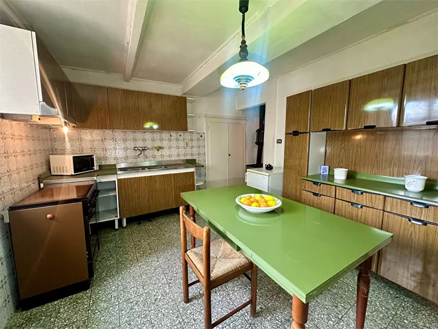 Immagine 7 di Porzione di casa in vendita  in via delle ville 493 a Capannori