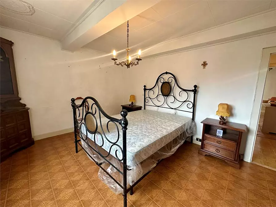 Immagine 10 di Porzione di casa in vendita  in via delle ville 493 a Capannori