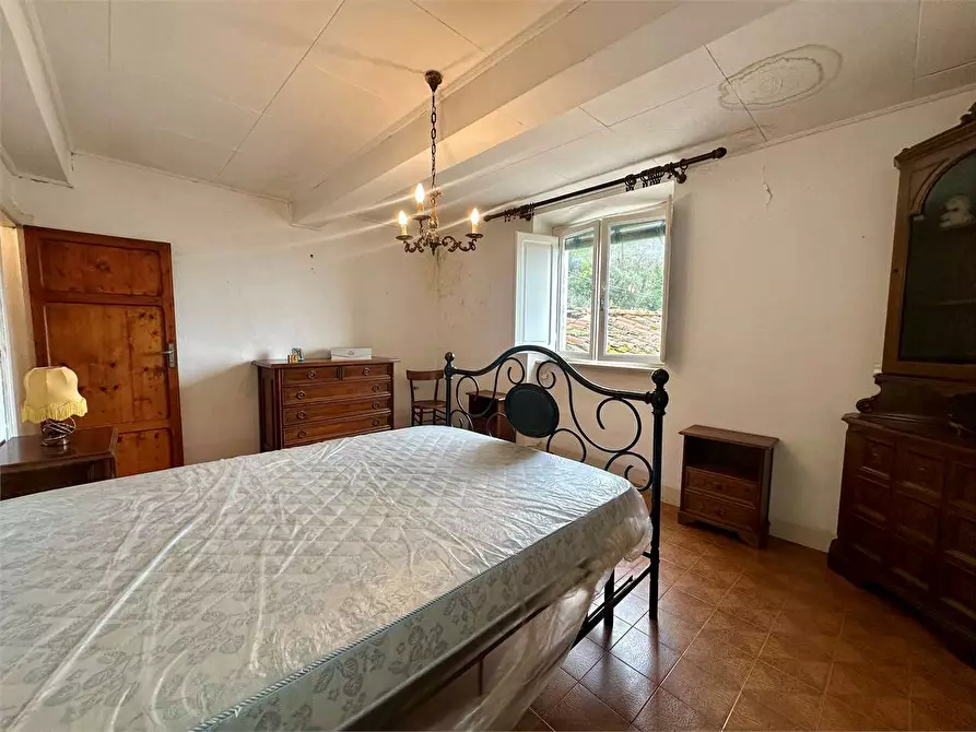 Immagine 12 di Porzione di casa in vendita  in via delle ville 493 a Capannori