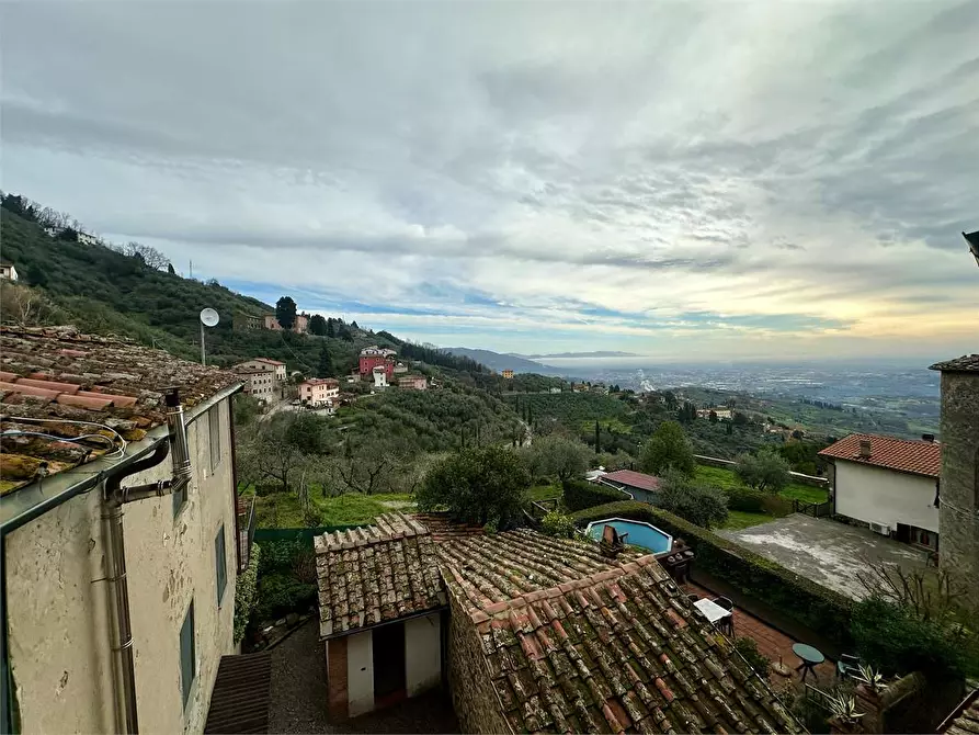 Immagine 13 di Porzione di casa in vendita  in via delle ville 493 a Capannori