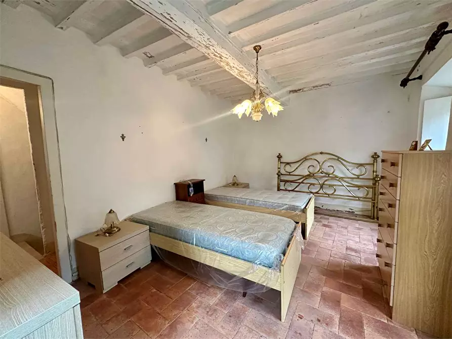 Immagine 15 di Porzione di casa in vendita  in via delle ville 493 a Capannori