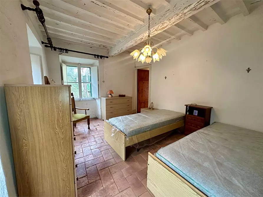 Immagine 16 di Porzione di casa in vendita  in via delle ville 493 a Capannori