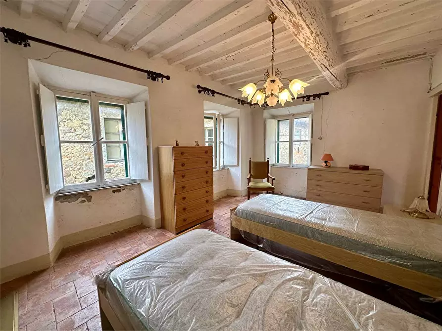 Immagine 17 di Porzione di casa in vendita  in via delle ville 493 a Capannori