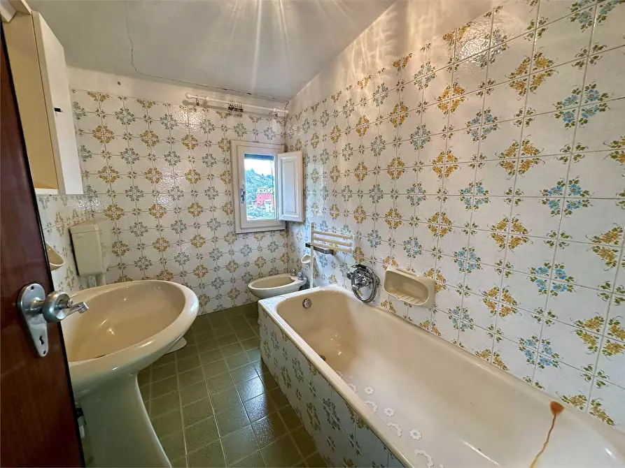 Immagine 22 di Porzione di casa in vendita  in via delle ville 493 a Capannori