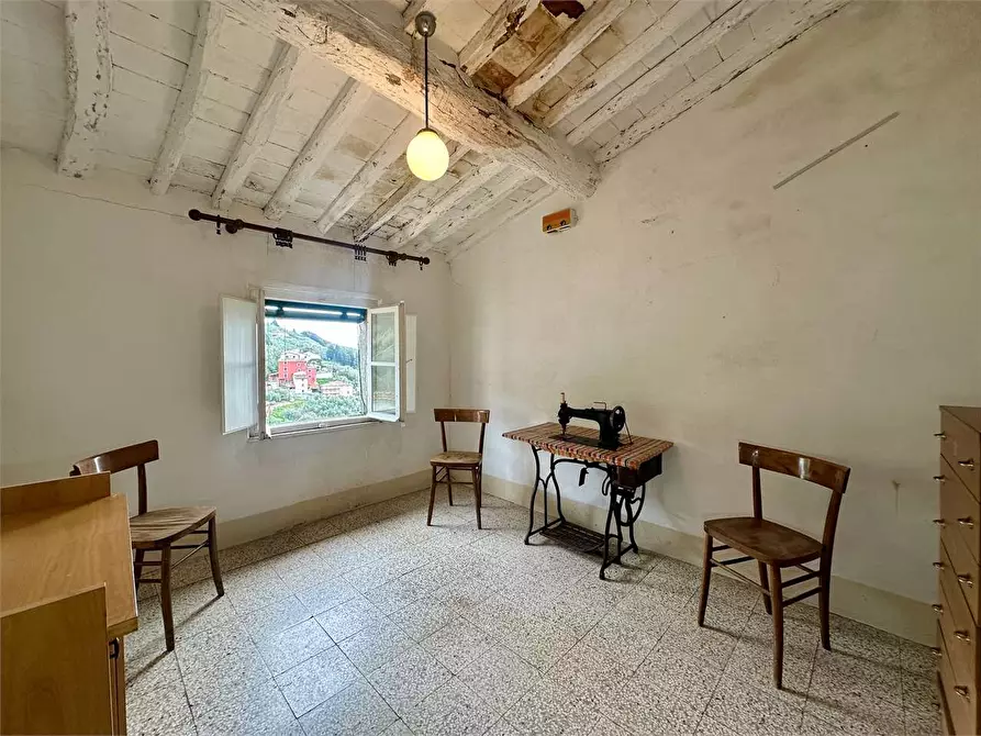 Immagine 27 di Porzione di casa in vendita  in via delle ville 493 a Capannori