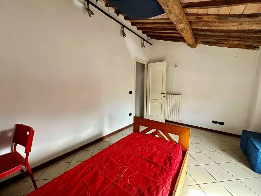 Immagine 26 di Porzione di casa in vendita  in via carlo piaggia a Lucca