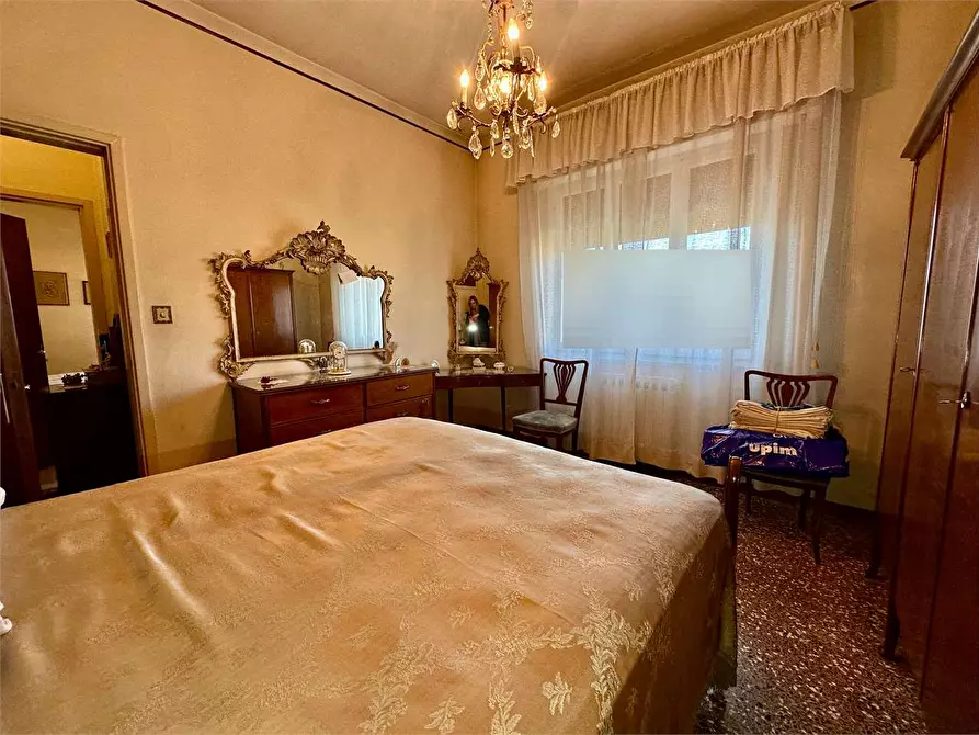 Immagine 27 di Porzione di casa in vendita  in via larga a Lucca