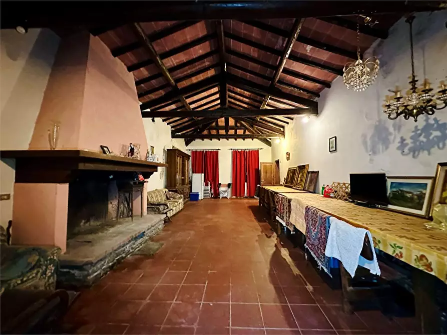 Immagine 1 di Casa indipendente in vendita  in via di matraia a Capannori