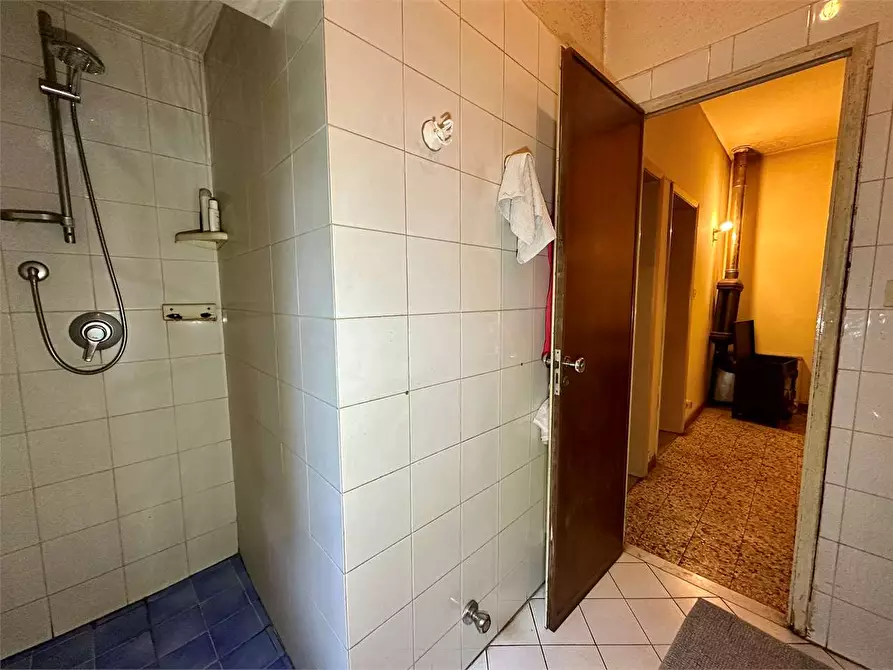 Immagine 26 di Casa indipendente in vendita  in via di matraia a Capannori