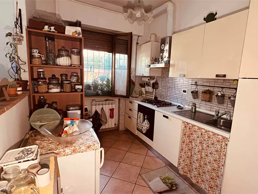 Immagine 4 di Appartamento in vendita  in via paolinelli a Capannori