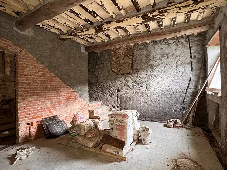 Immagine 6 di Porzione di casa in vendita  in via di san ginese a Capannori