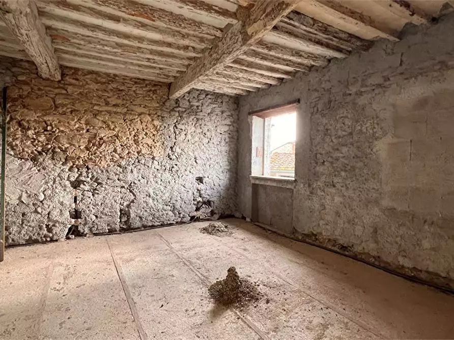 Immagine 9 di Porzione di casa in vendita  in via di san ginese a Capannori