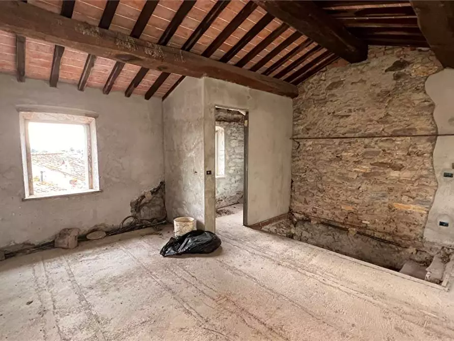 Immagine 13 di Porzione di casa in vendita  in via di san ginese a Capannori