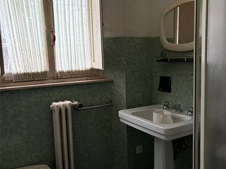 Immagine 23 di Villa in vendita  in ponte a moriano  a Lucca