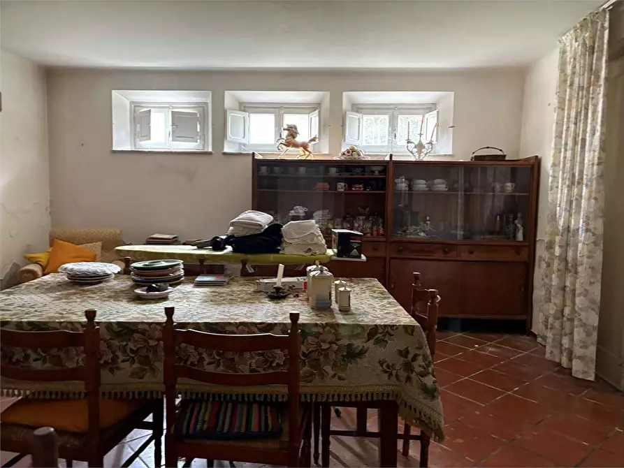 Immagine 25 di Villa in vendita  in ponte a moriano  a Lucca