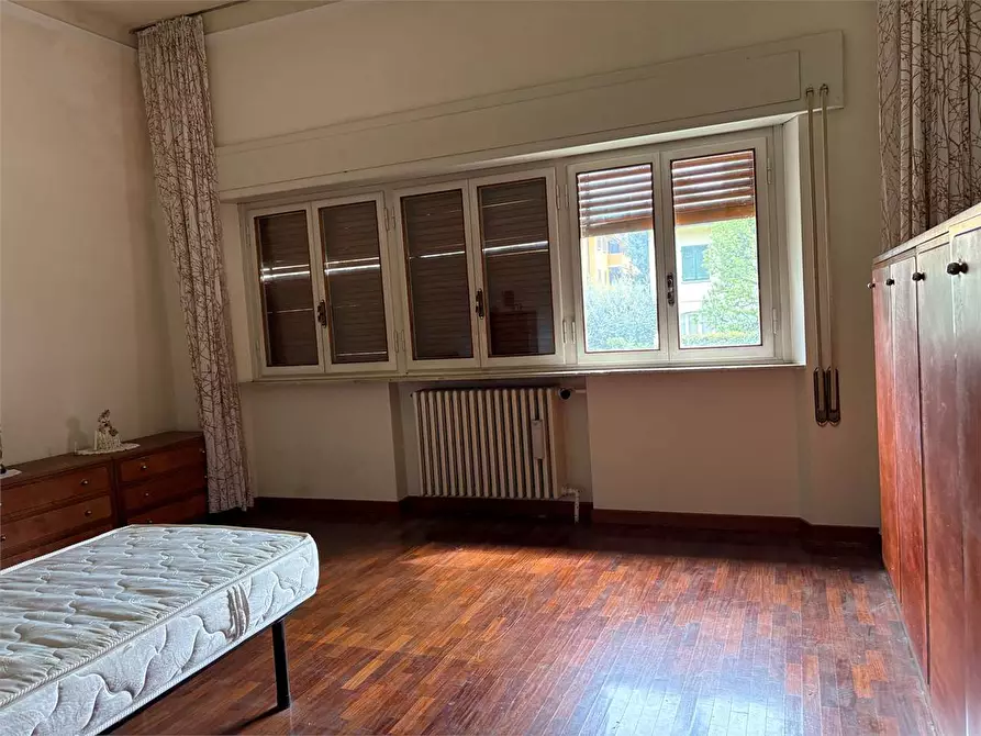 Immagine 31 di Villa in vendita  in ponte a moriano  a Lucca