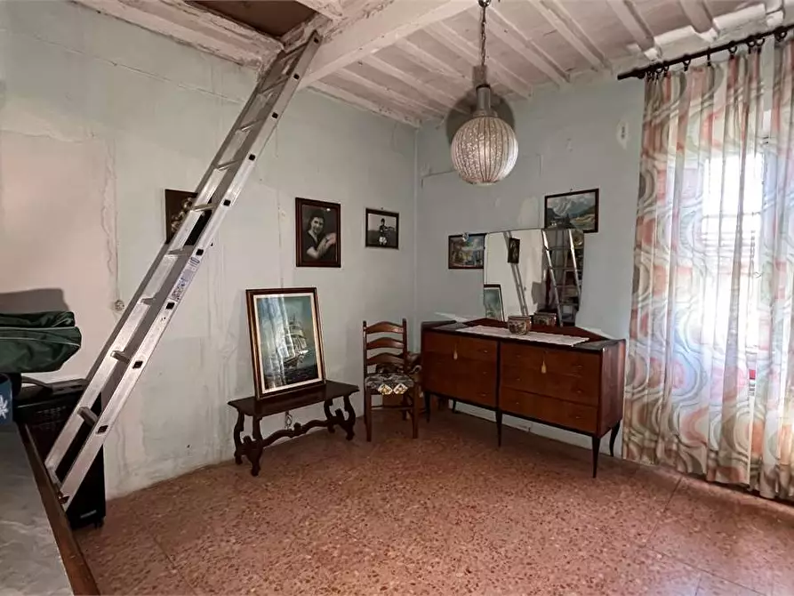 Immagine 8 di Porzione di casa in vendita  in Via delle Ville  493 a Capannori