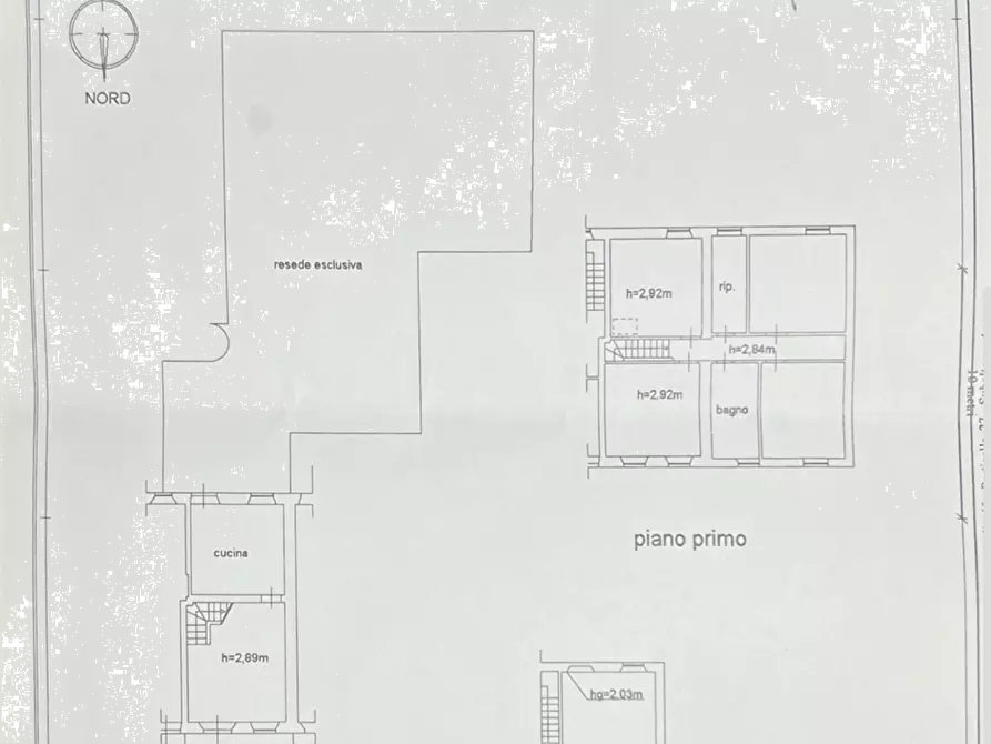 Immagine 21 di Porzione di casa in vendita  in Via delle Ville  493 a Capannori