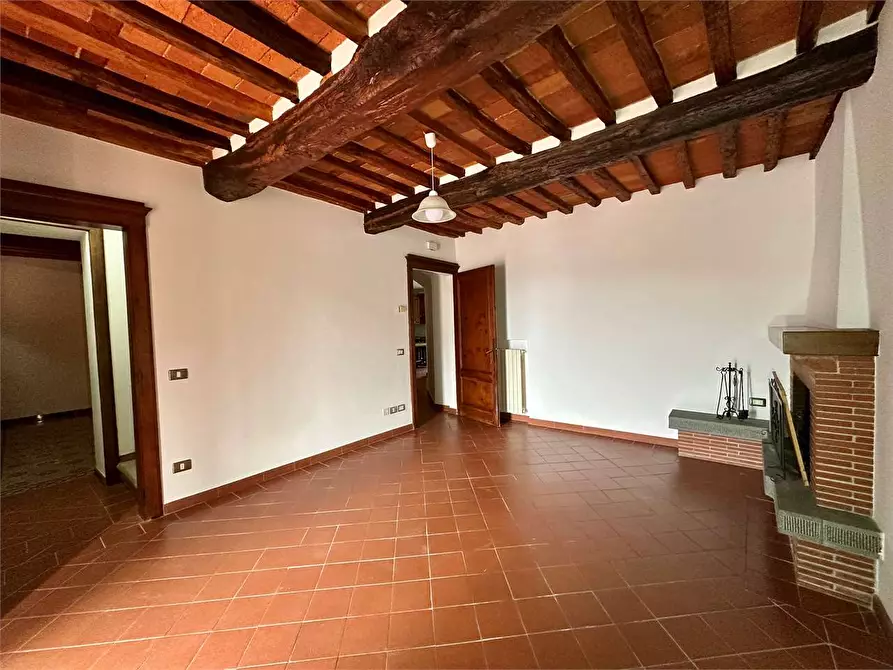 Immagine 2 di Porzione di casa in vendita  in via carlo del Prete a Capannori