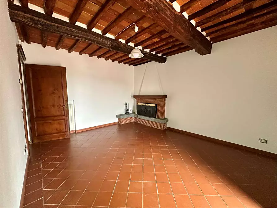 Immagine 4 di Porzione di casa in vendita  in via carlo del Prete a Capannori