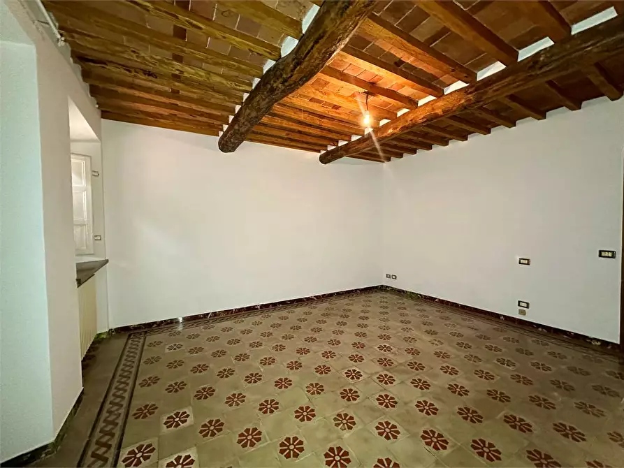 Immagine 5 di Porzione di casa in vendita  in via carlo del Prete a Capannori