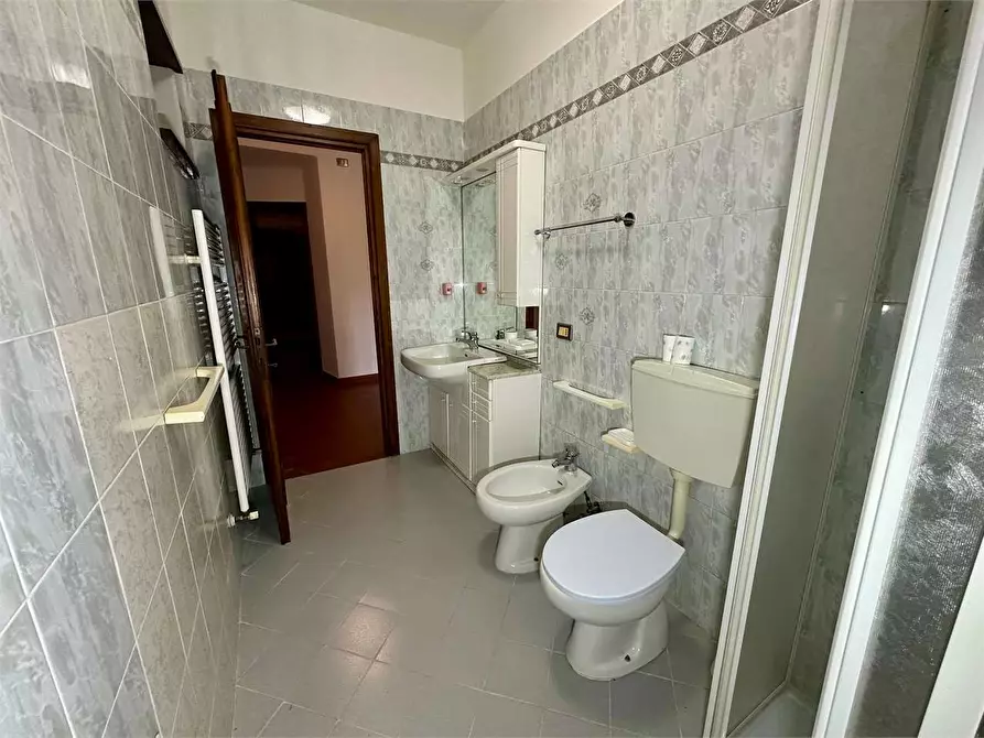 Immagine 14 di Porzione di casa in vendita  in via carlo del Prete a Capannori