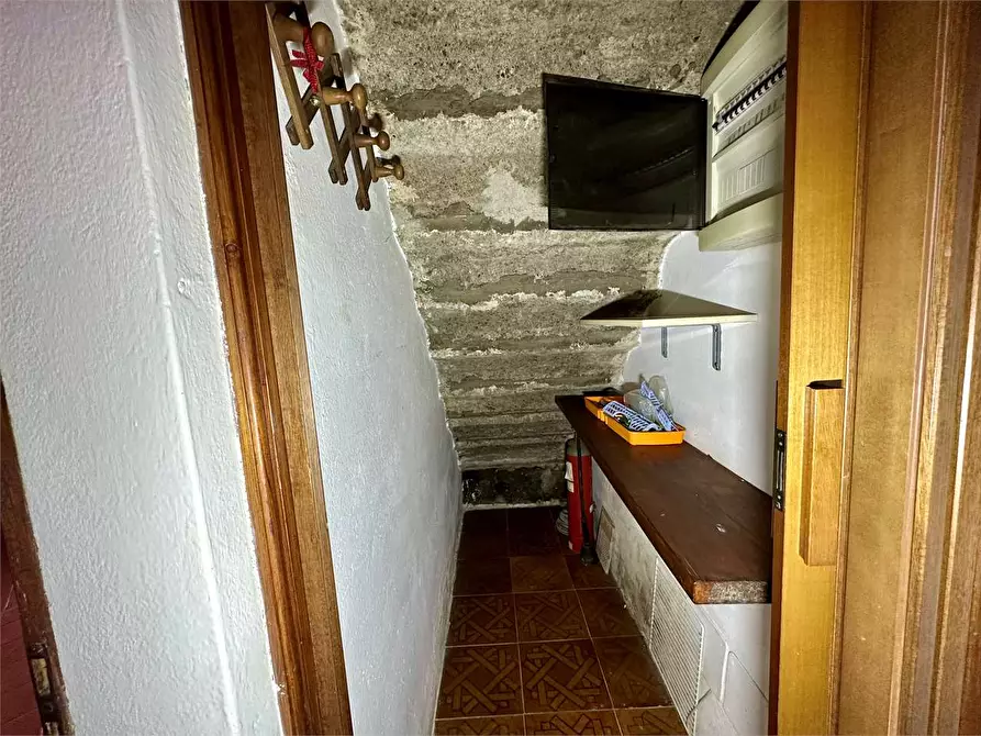 Immagine 15 di Porzione di casa in vendita  in via carlo del Prete a Capannori