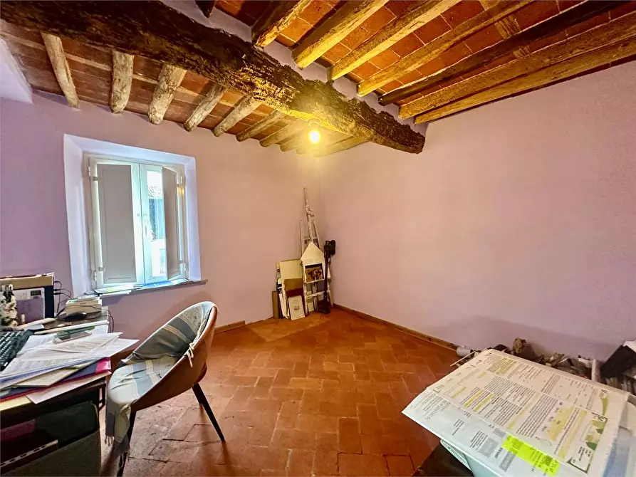 Immagine 10 di Porzione di casa in vendita  in via di carraia a Capannori