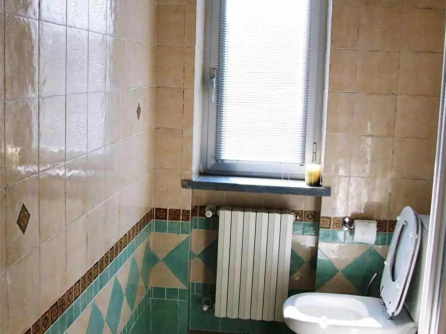 Immagine 12 di Ufficio in affitto  in via delle ville 493 a Capannori