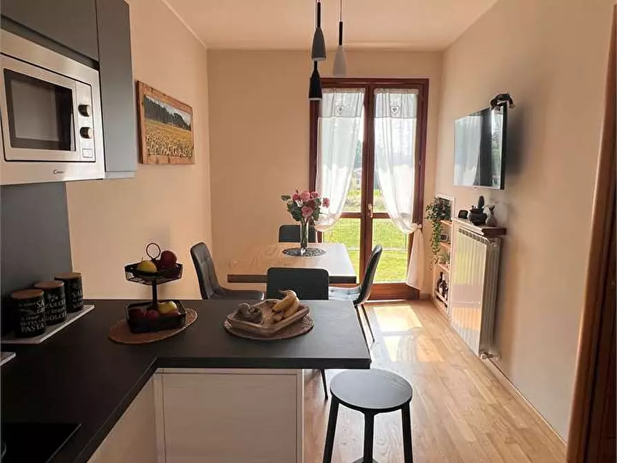 Immagine 5 di Villa in vendita  in via delle ville  493 a Capannori