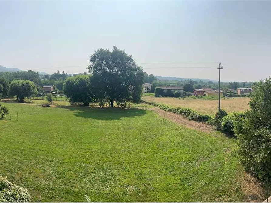 Immagine 19 di Villa in vendita  in via delle ville  493 a Capannori