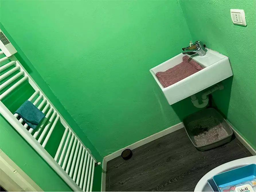 Immagine 9 di Porzione di casa in vendita  in via di carraia a Capannori