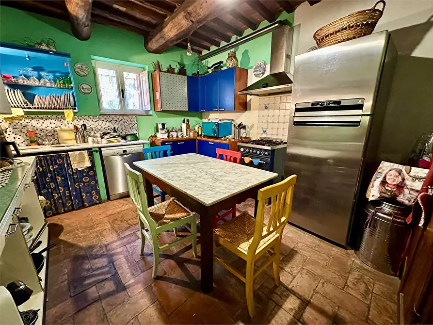 Immagine 8 di Rustico / casale in vendita  in via di mastiano e gugliano a Lucca